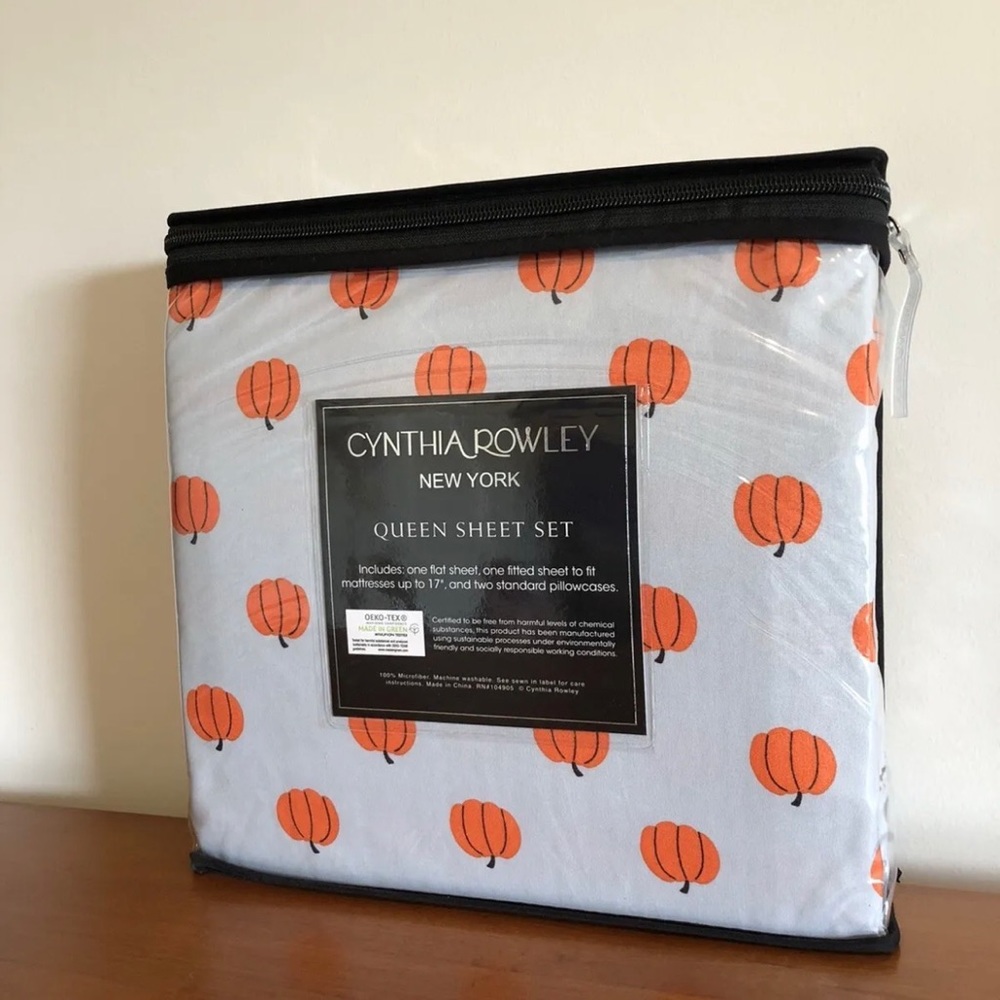 New Cynthia Rowley Cute Fall Pumpkins 4 Piece Queen Sheet Set 100% Microfiber